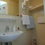 Garni Viktoria فندق
