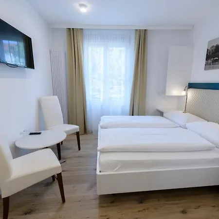 Otel Garni Viktoria 3*